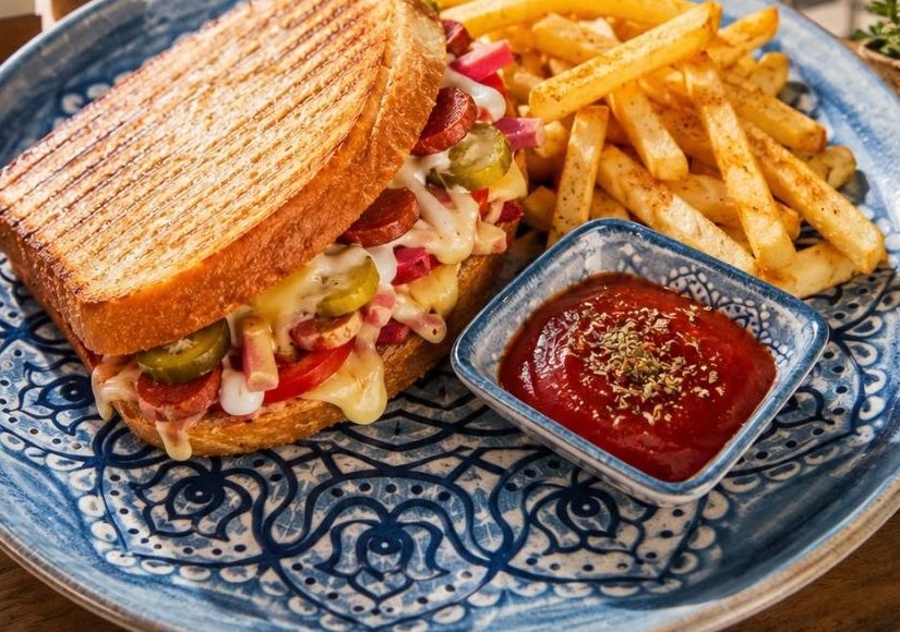 Saymoz Füze Tost